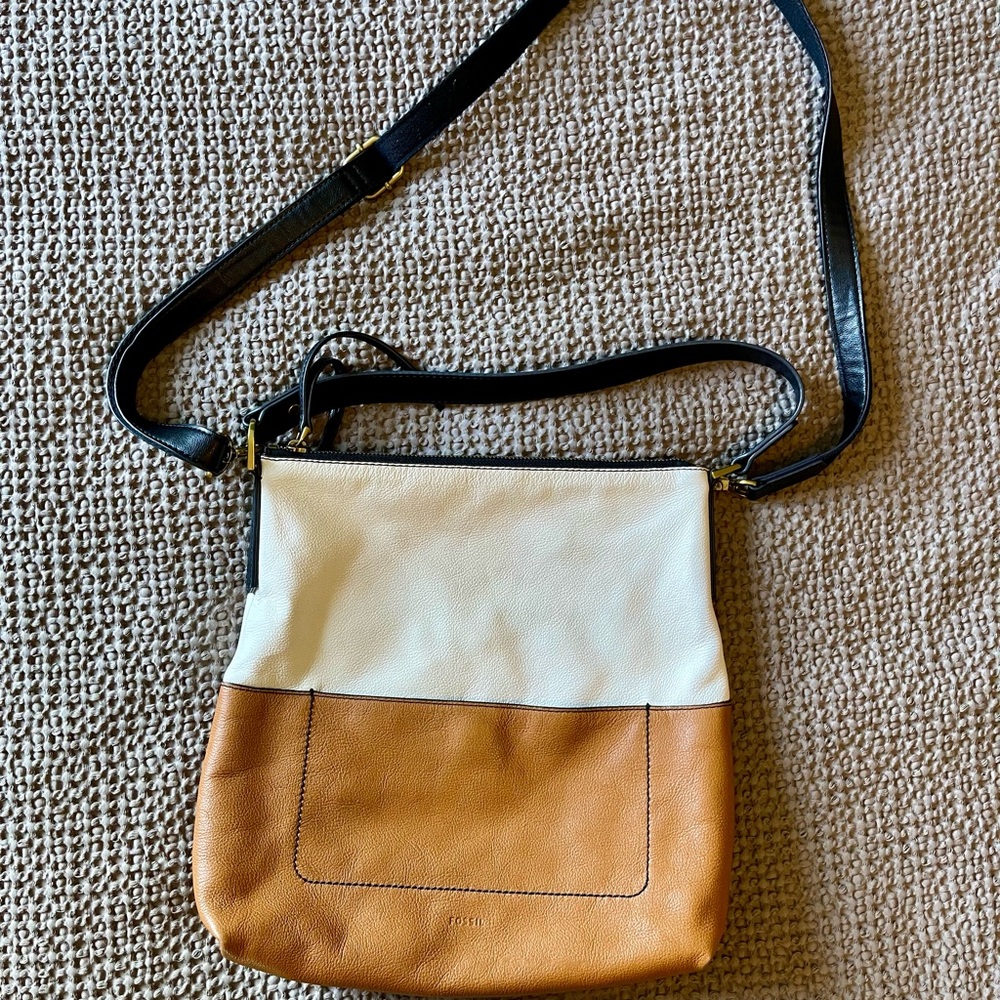 White and Tan Leather Fossil Crossbody Hobo Messenger Bag